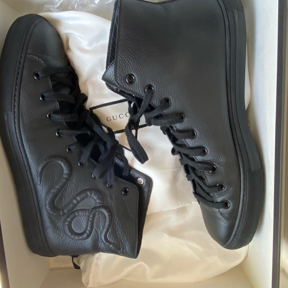 Gucci Special Edition Sneakers - Picture 4 of 5